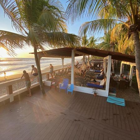 Solid Surf Camp Hostel Nicaragua Transito Kültér fotó