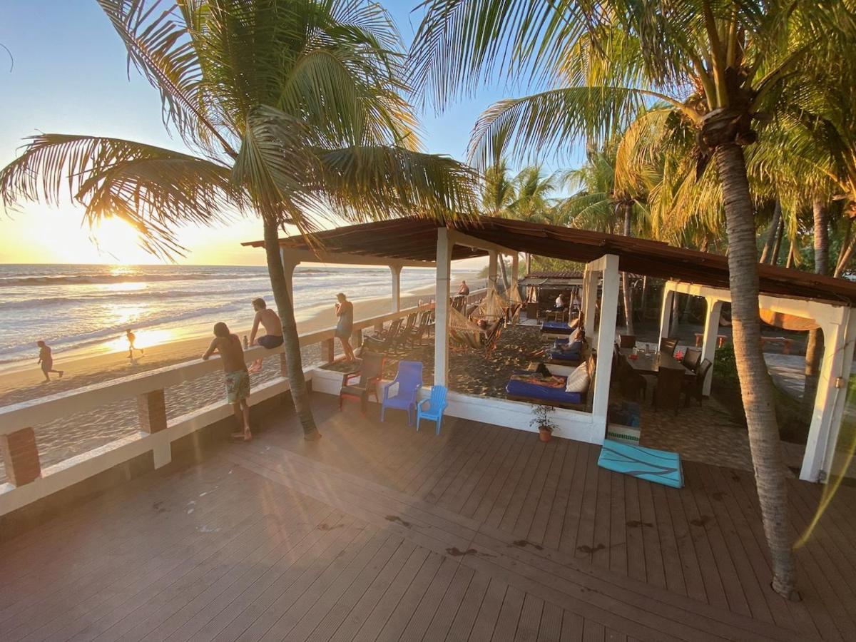 Solid Surf Camp Hostel Nicaragua Transito Kültér fotó