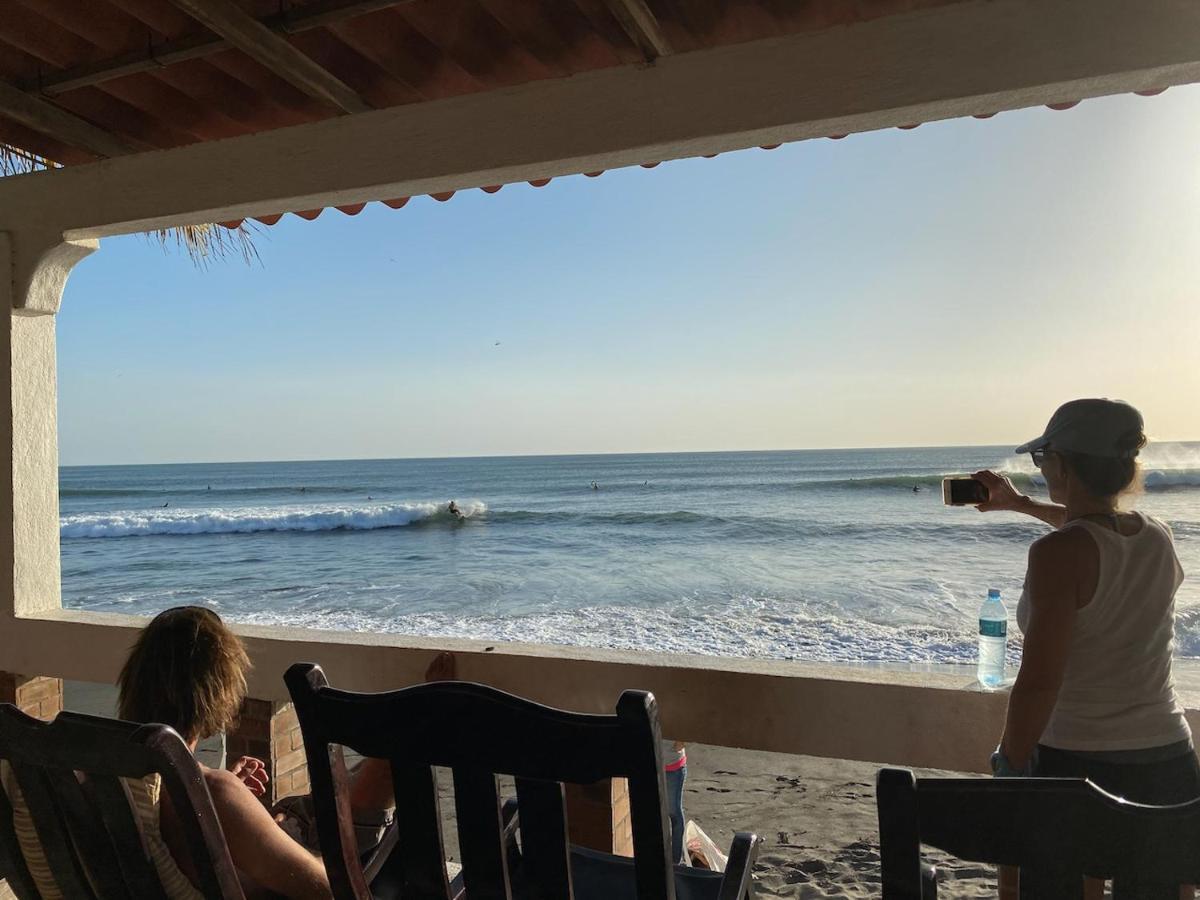 Solid Surf Camp Hostel Nicaragua Transito Kültér fotó