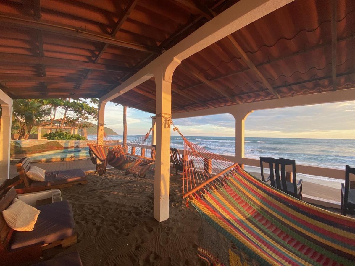 Solid Surf Camp Hostel Nicaragua Transito Kültér fotó