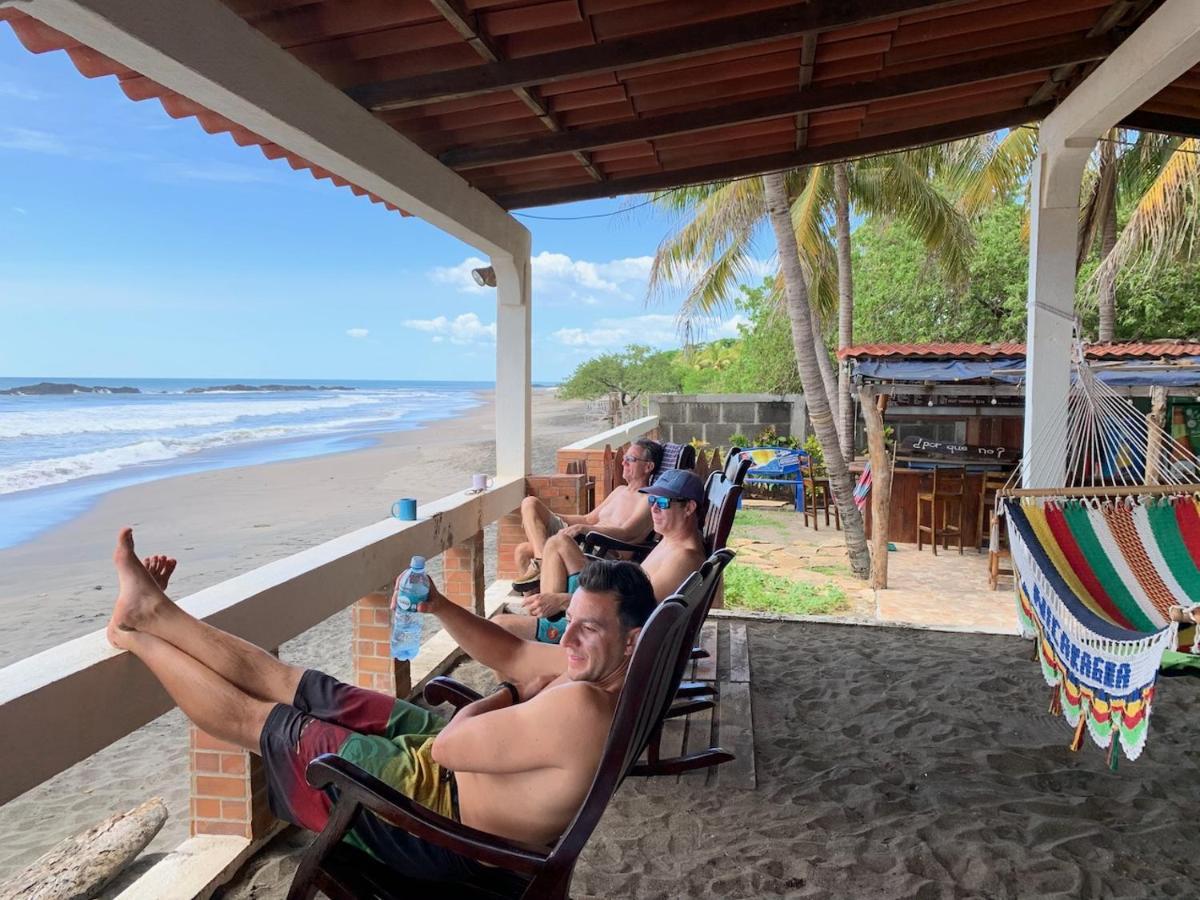 Solid Surf Camp Hostel Nicaragua Transito Kültér fotó